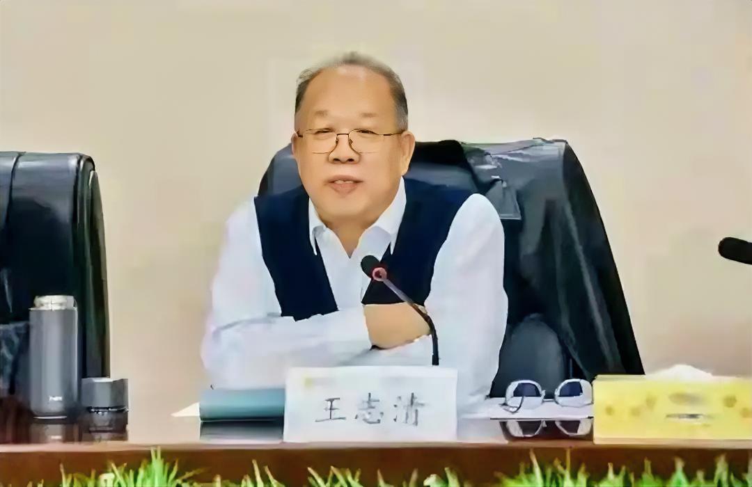 重磅消息！800亿煤炭巨头换帅，背后藏着大智慧！潞安环能，山西能源界的“扛把