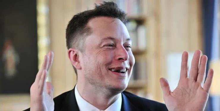 马斯克不靠PPT创业，靠的是摔了上百次还爬起来改火箭。中国不缺聪明人，缺的是敢