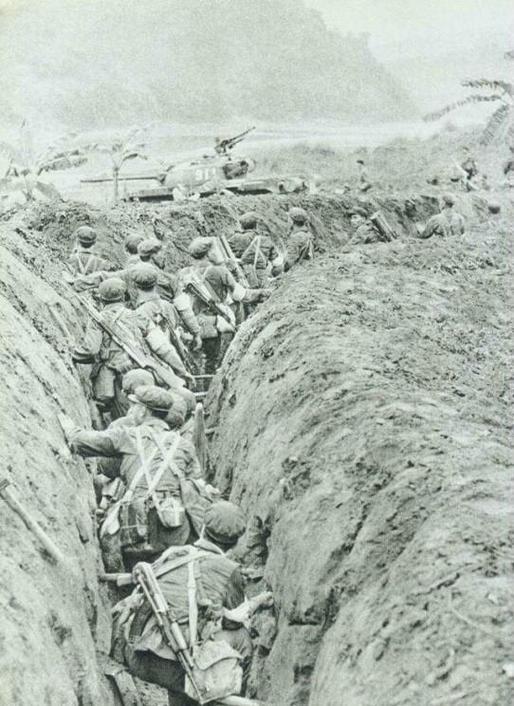 1984年，老山战场上，曾经歼敌18人的战斗英雄杨启良，转业后却被地方恶霸刁难，