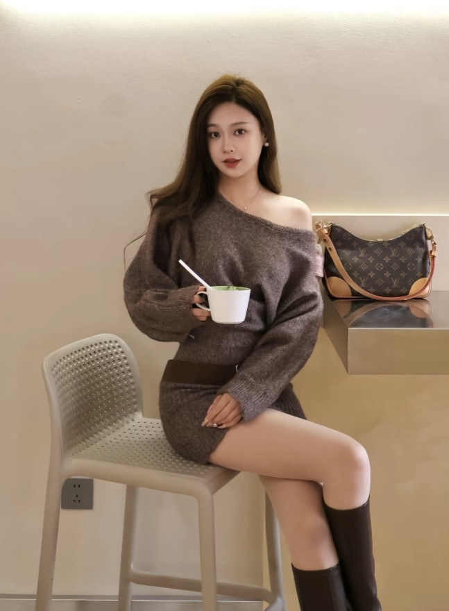 咖啡提神，美女养眼