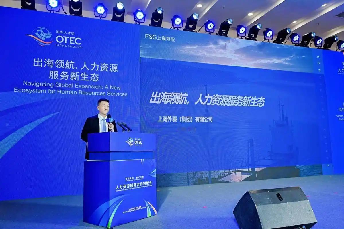 “我宁愿在美国住下水道，翻垃圾！也不回中国！”谁能想到，说出这句话的人，竟然是满