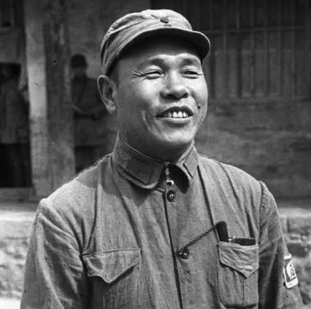 1951年，特务张树桥落网后，面对审讯时突然仰头大笑：“我的同伙？说出来吓死你们