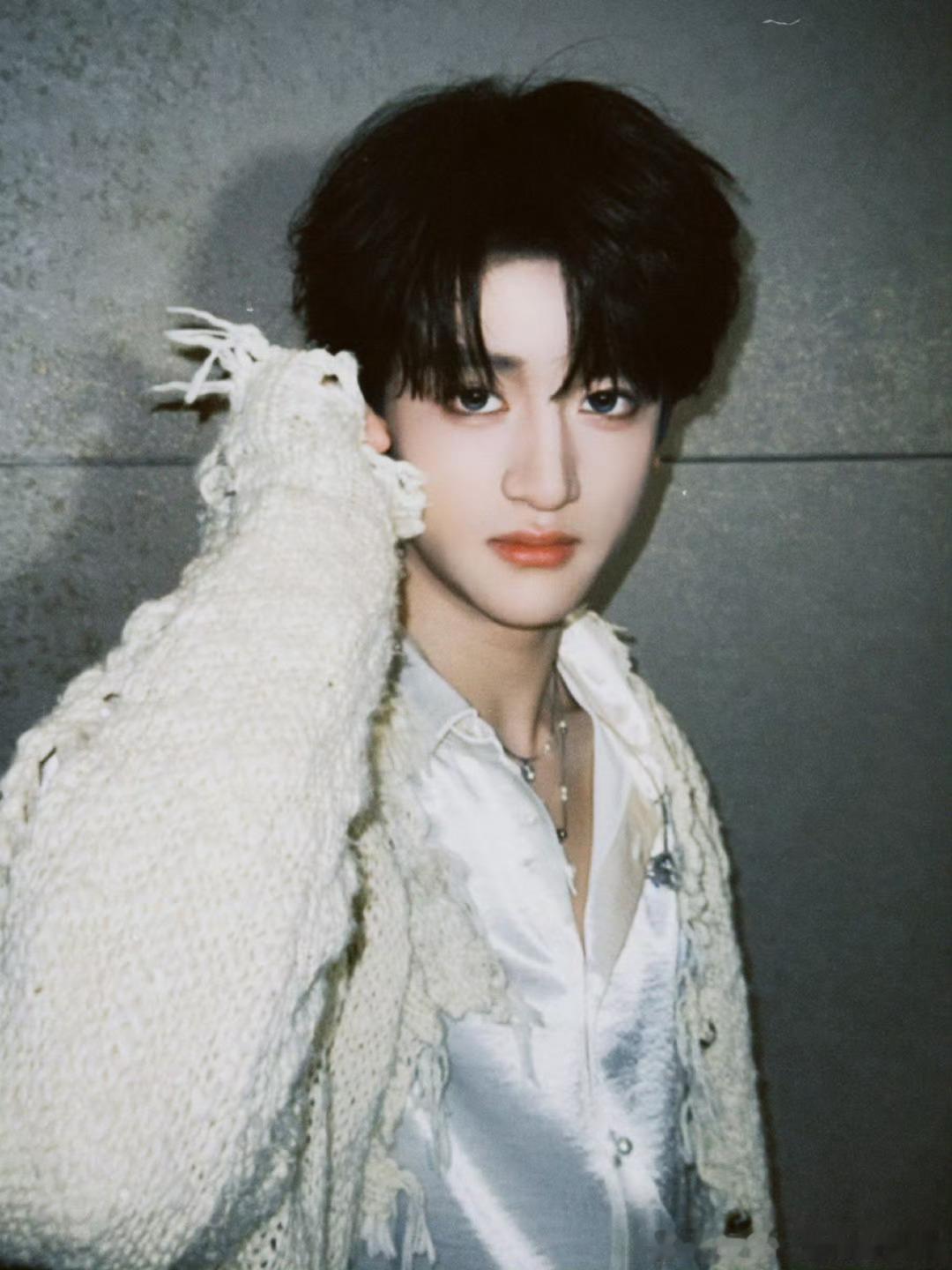 邓佳鑫被小孩儿叫爷爷邓佳鑫：我明明还是少年，怎么就提前当上爷爷了🥲