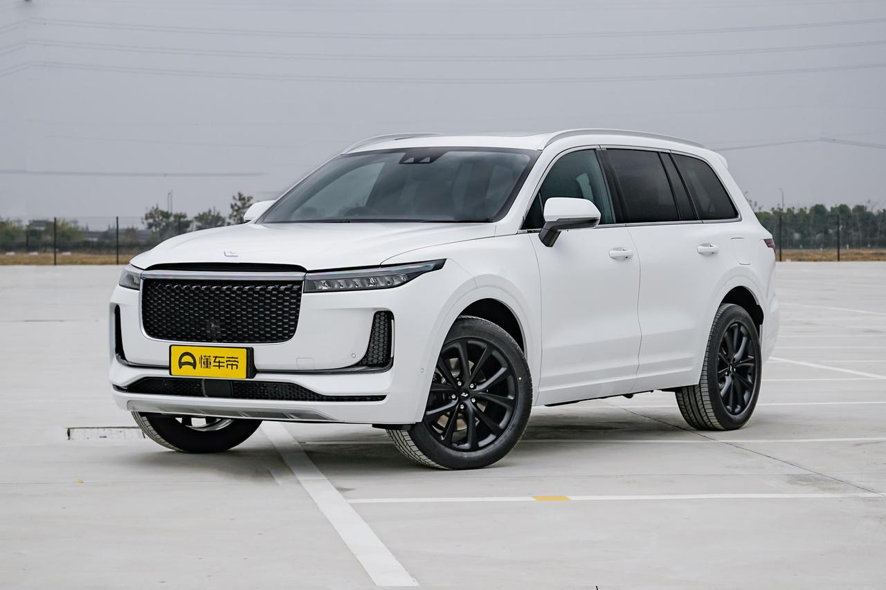 现在理想ONE二手车最便宜的大概能卖到10万不到。特别是“2020款增程6座版