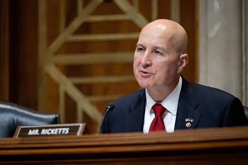 柯文哲已经投降，赖清德趁热打铁，今天再拉37名美国议员施压郑丽文与韩国瑜，要求必