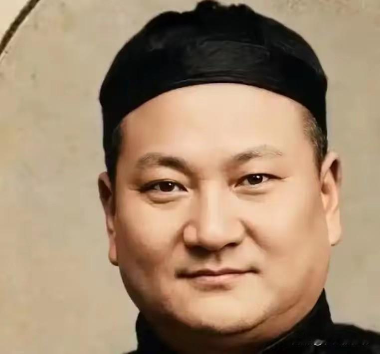 1949年上海解放，全城青帮大佬被清算，唯独一人，陈毅坚决不许动1949年
