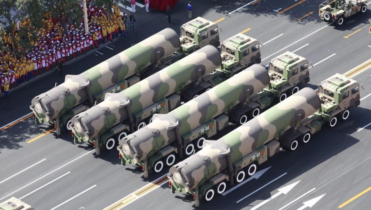 服软！美国发布的《中国军力报告》虽然对中国当下的诸多实力三缄其口，避而不谈，遮遮