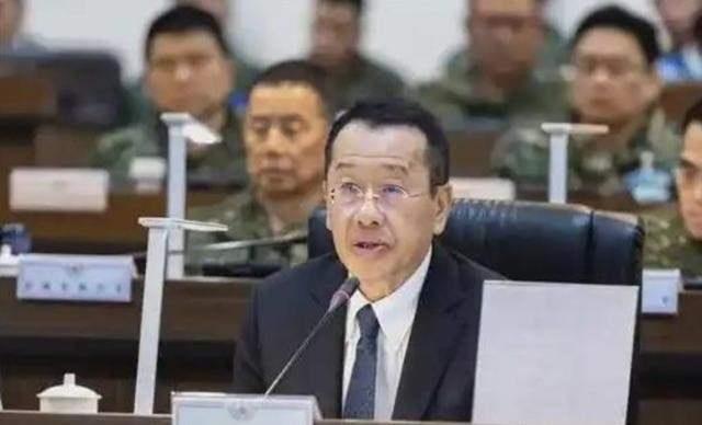 台湾要员曾放话：满足这三条件，台湾自动回归：第一实行"一国两制"；第二将所有的汉