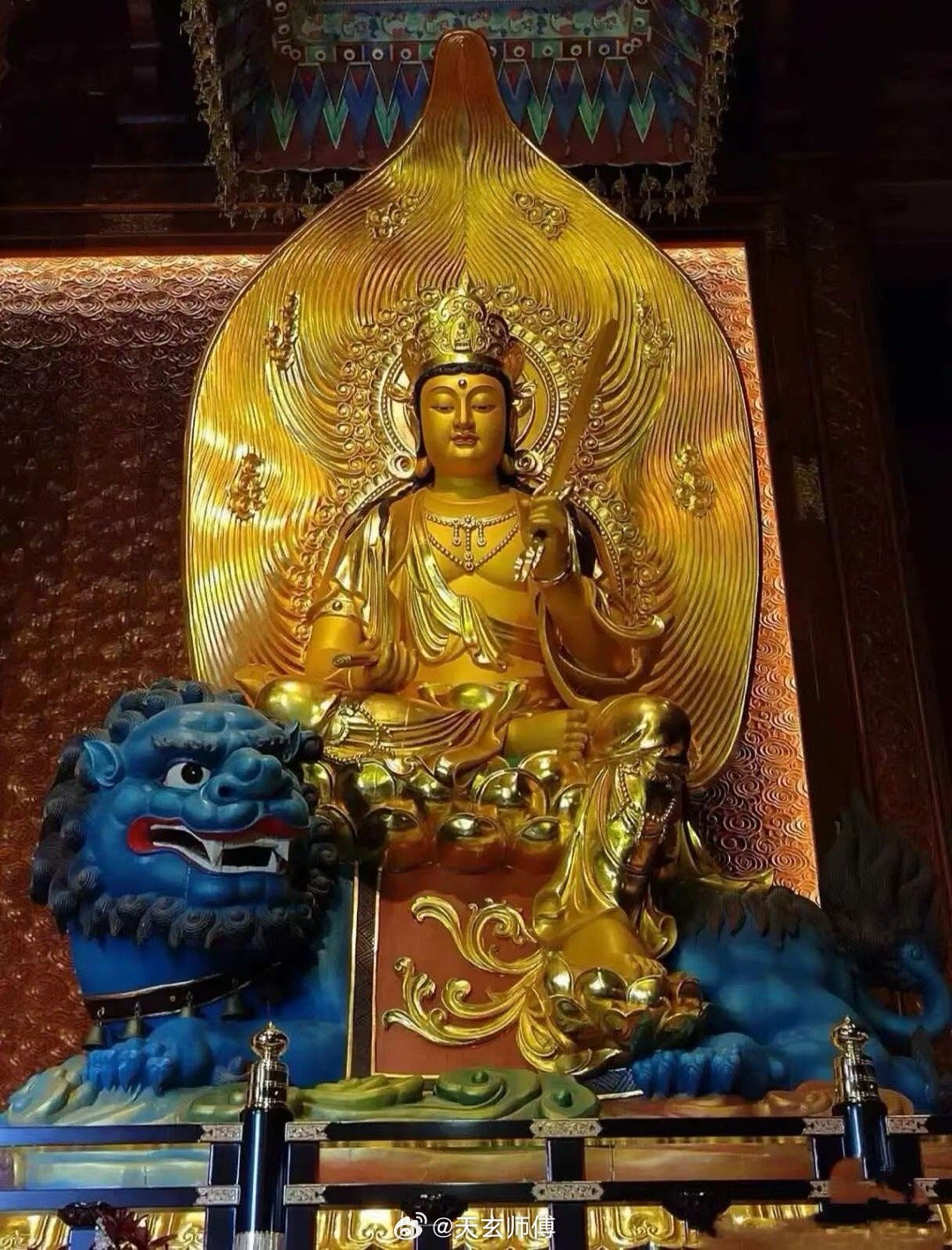 在我为众多缘主看命的岁月里，常常听到他们感慨人生中的诸多错过，不禁让人思索，这错