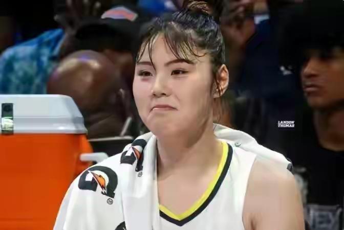 李月汝丢护照无缘世界杯，三个环节值得复盘，流程漏洞更应该反思李月汝因为护照在美
