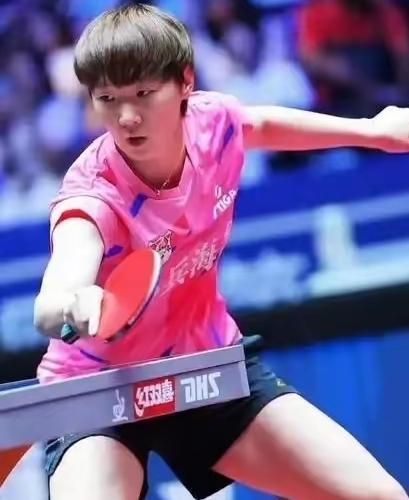 世界顶尖运动员最怕什么？身体健康出问题！王曼昱首赛出状况，新伤旧伤警示灯亮