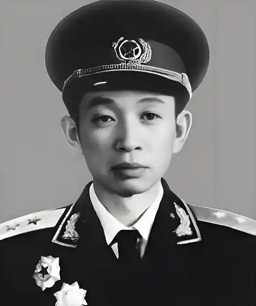 王必成率领部队设下埋伏准备打击日本鬼子，却遭到鬼子们的反冲锋，他仔细一看情况后竟