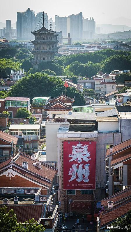 泉州楼市：截至9月24日，泉州楼市仍处在下行通道。丰泽区房价从1.6万跌到1