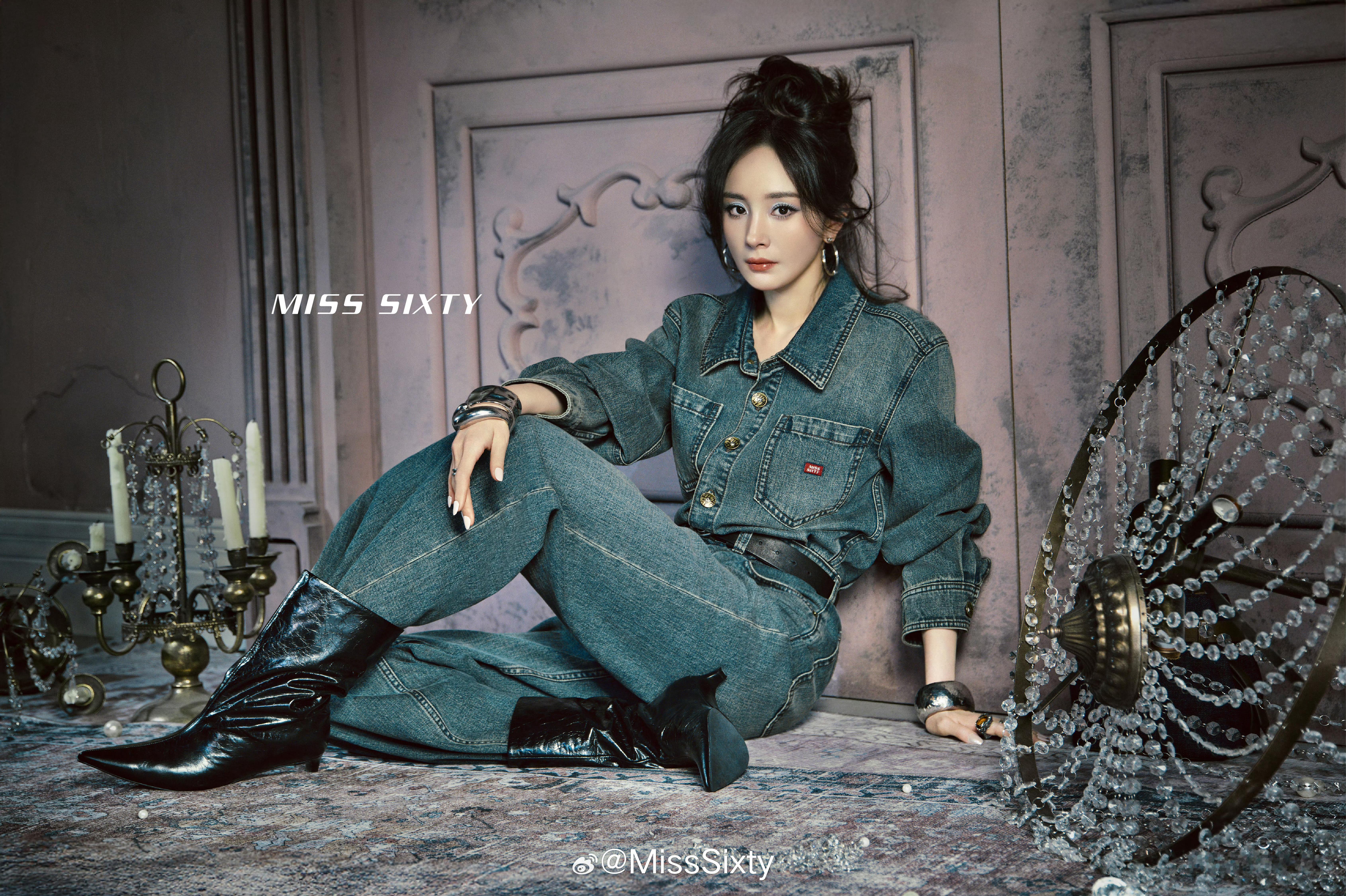 杨幂💙💙💙复古牛仔蓝妆容🤠化妆：金鹤龙🧏🏻♂️杨幂杨幂大师出妆美妆V