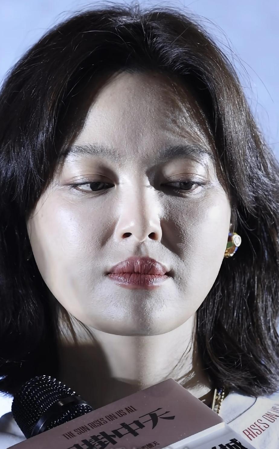 这生图真牛，这样都没什么瑕疵，天然大美女啊！