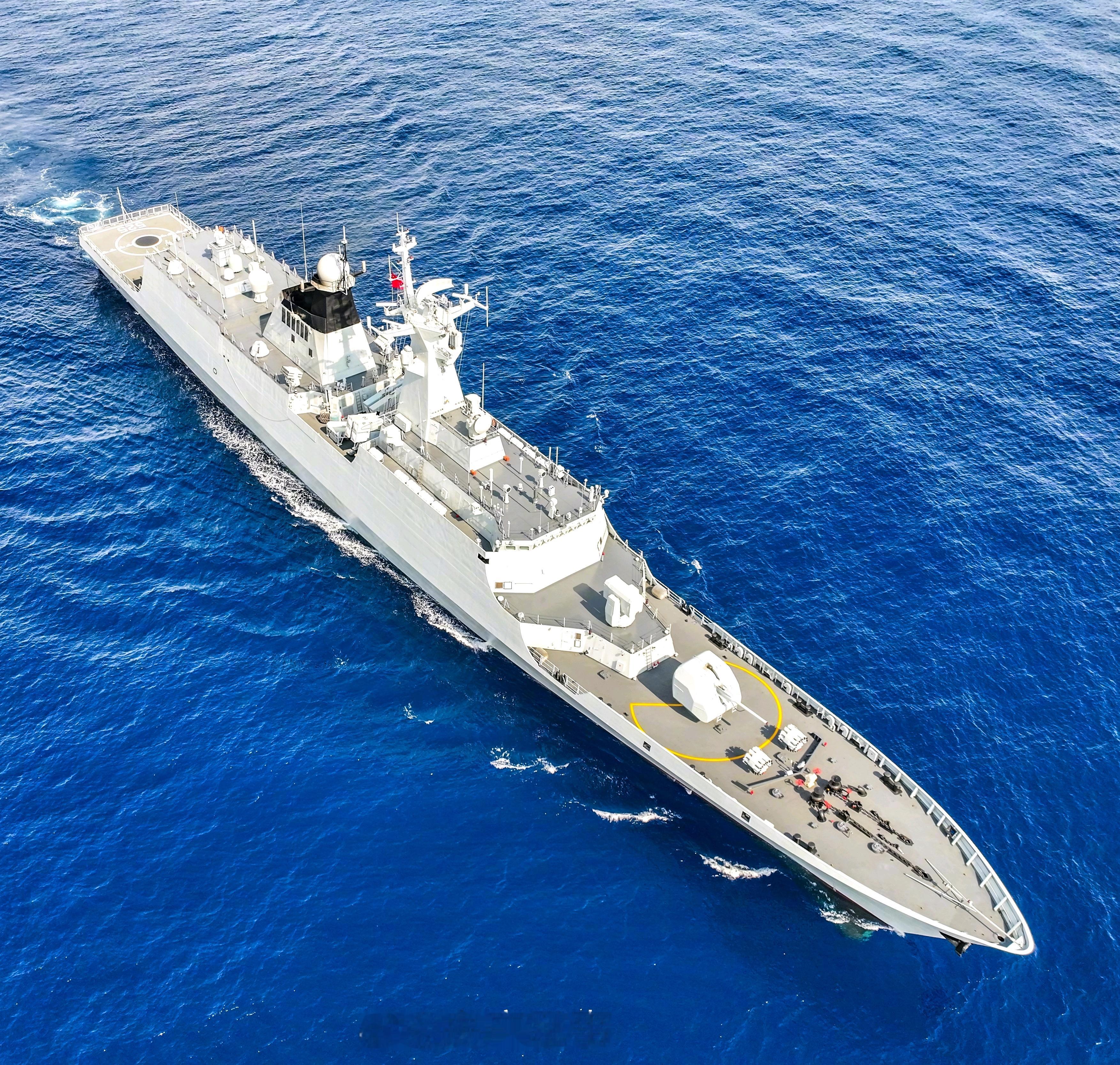 054型首舰马鞍山舰线条优雅的一型导弹护卫舰不过现在连“护支扛把子”都不是