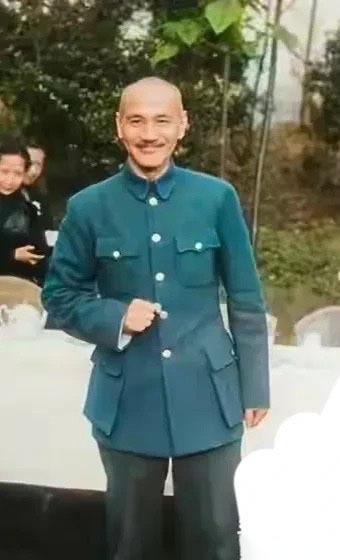 蒋介石本尊和他的“十个扮演者”。仔细看来，感觉王劲松老师就是“校长”本人嘛！确