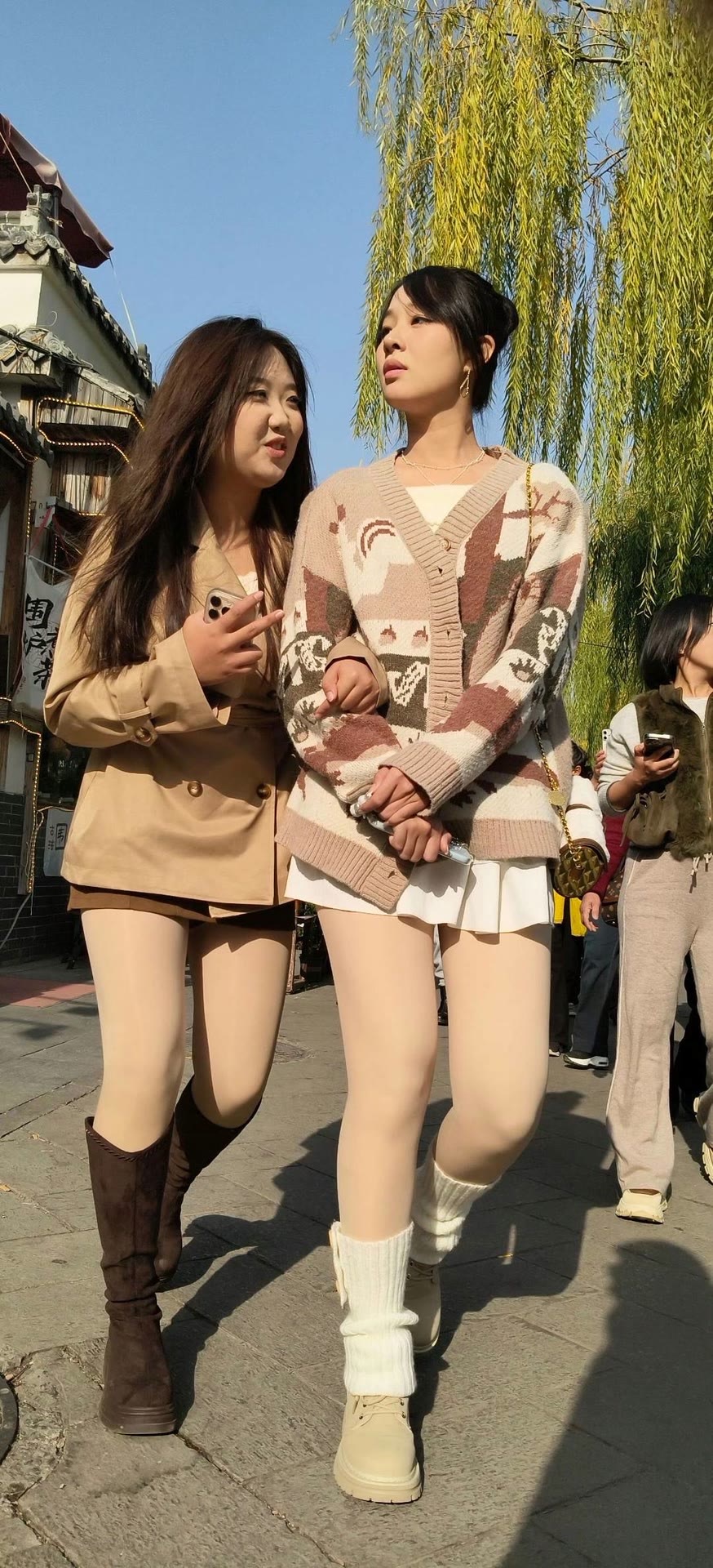 时尚穿搭大长腿小姐姐