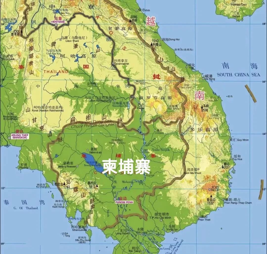 柬埔寨面积18万平方公里，人口1700多万，GDP才320亿美元，还比不上咱们一