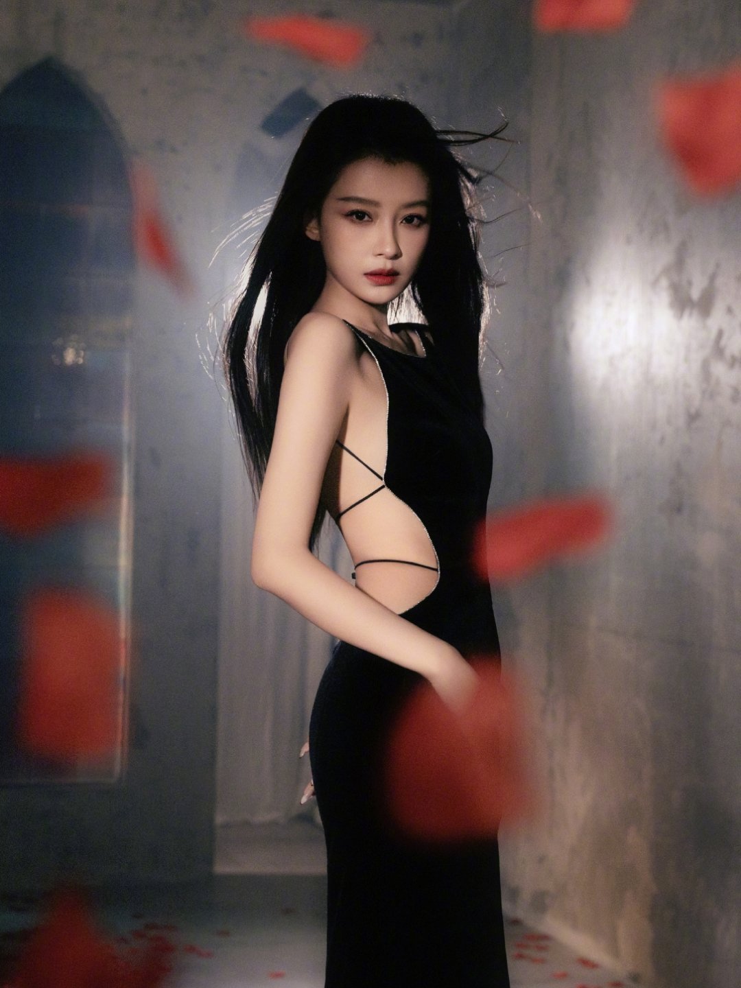 孙怡浪姐谈离婚孙怡在浪姐中坦言和前夫董子健离婚主要原因是婆媳矛盾。婆婆对孙怡生