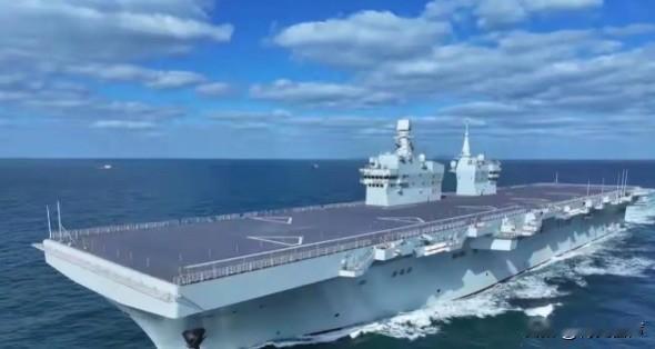 4月21日这消息一出来，估计不少外军将领要睡不着觉了。全球第一艘无人机航母，