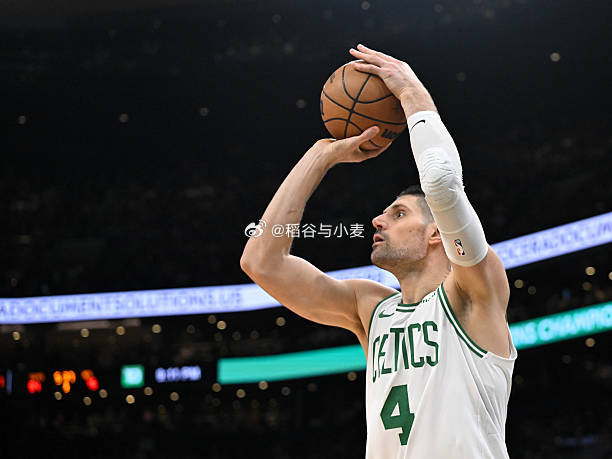 有一说一，武切维奇这一伤，对于凯尔特人真未必是坏事。武切维奇防守能力没有，防守基