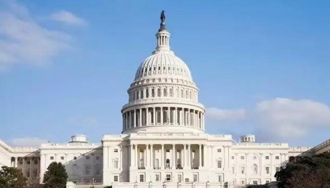 西方制度的最大问题之一就是缺乏领导负责制！他们可以随意施政，留下烂摊子，拍拍屁股