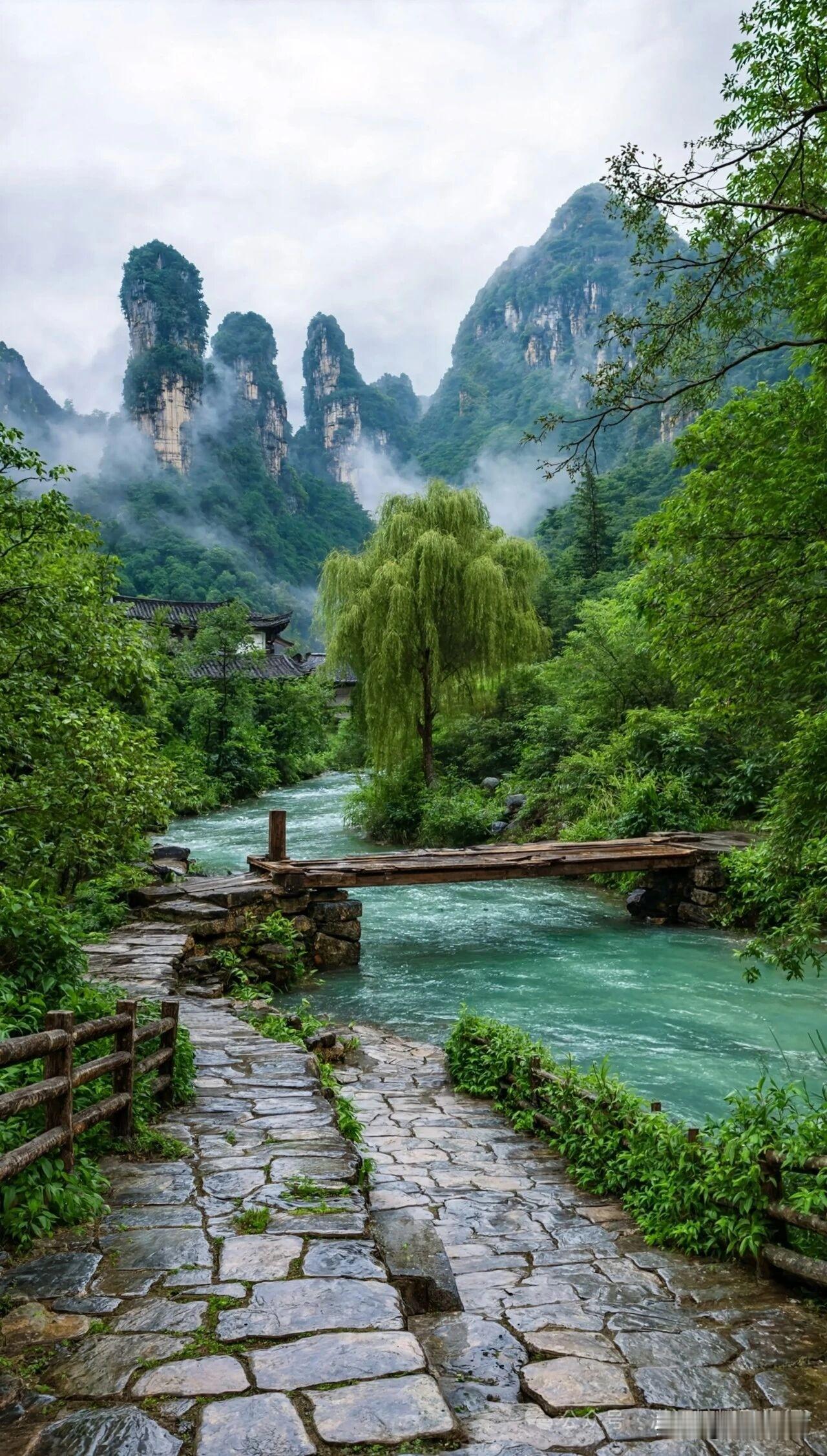 一个神仙都点赞的仙境，不仅张家界奇峰九寨沟碧水，更还有桂林美韵湖南湘西吉首矮寨