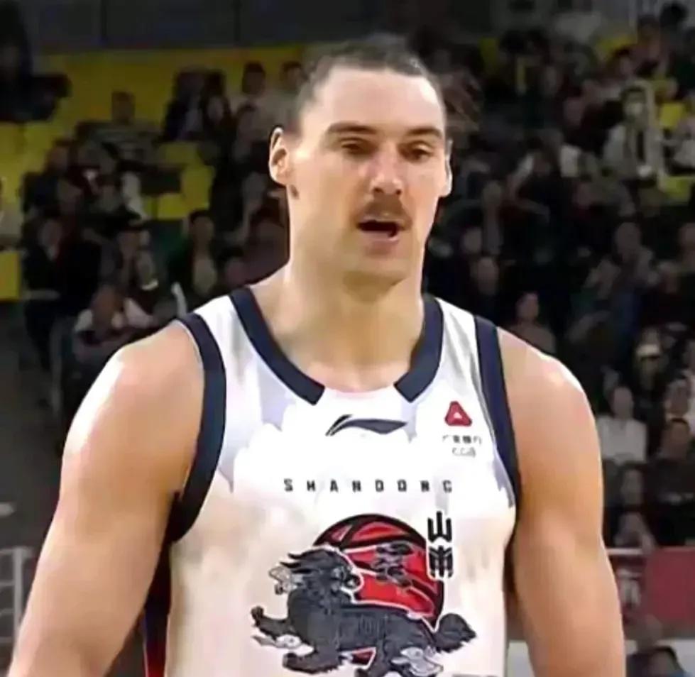 CBA速报："凉"指导，江郎才尽！保八战，山东再输北控！凉了！彻底凉了！杠爆了！