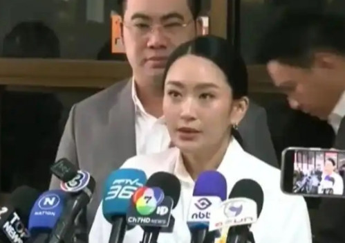 佩通坦这一哭将为她成功扳回一局，重返总理职位指日可待。泰平民区被柬轰炸后，佩通坦