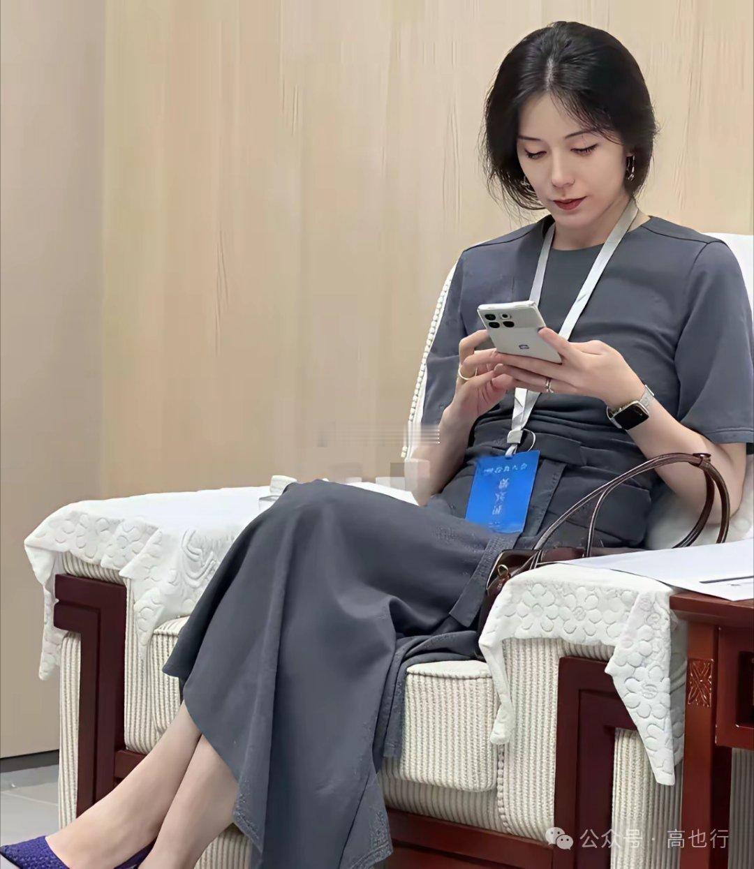 不黑不吹蔚来老板娘真漂亮，贫道都看多两眼