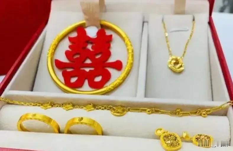 儿子结个婚，能要我老命！本来打算今年就把儿子的婚事给办了，可亲家张口就要五金，