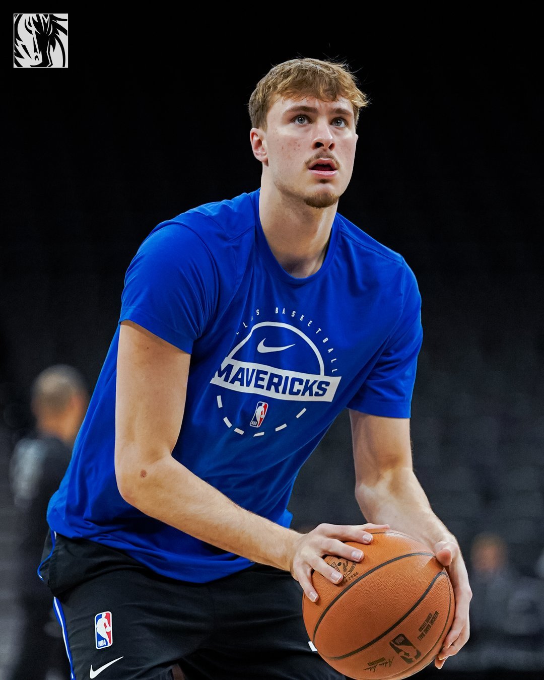 赛前，德克表达了他对戴维斯交易的看法：说实在的，我觉得独行侠球迷对这笔交易是满意