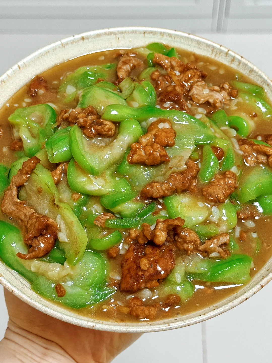 谁懂啊？丝瓜炒肉吃一次爱一次！