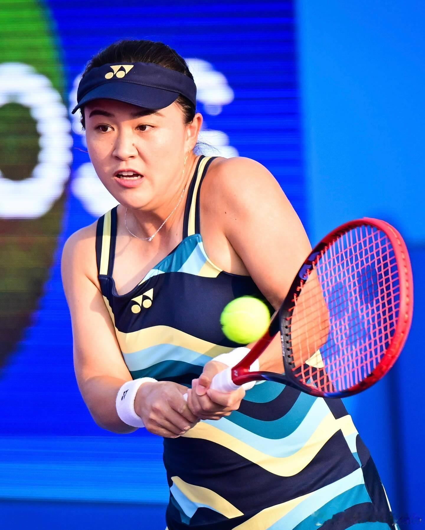 🇯🇵W100女单第二轮🇨🇳朱琳6-2/7-5🇨🇭Ryser朱琳直落