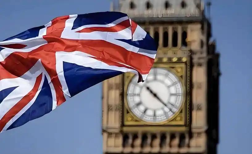 抢走中企救活的钢厂，为何成了英国最致命的国家级灾难？一场被英国视为稳赚不赔的