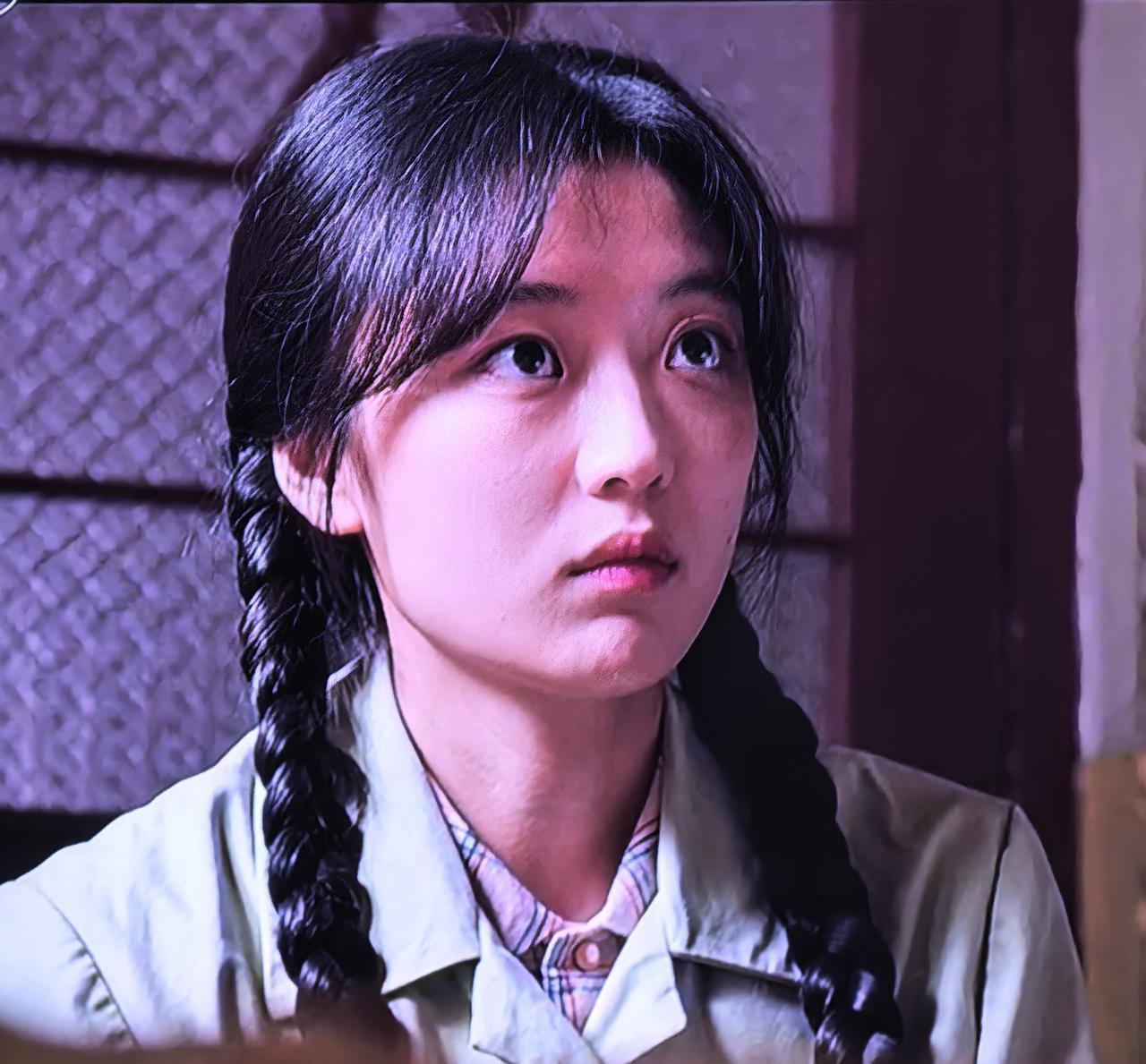 别让95后演年代剧了？这问题最近吵翻了天。你试试把孙千常玉儿的旗袍，和陈飞宇