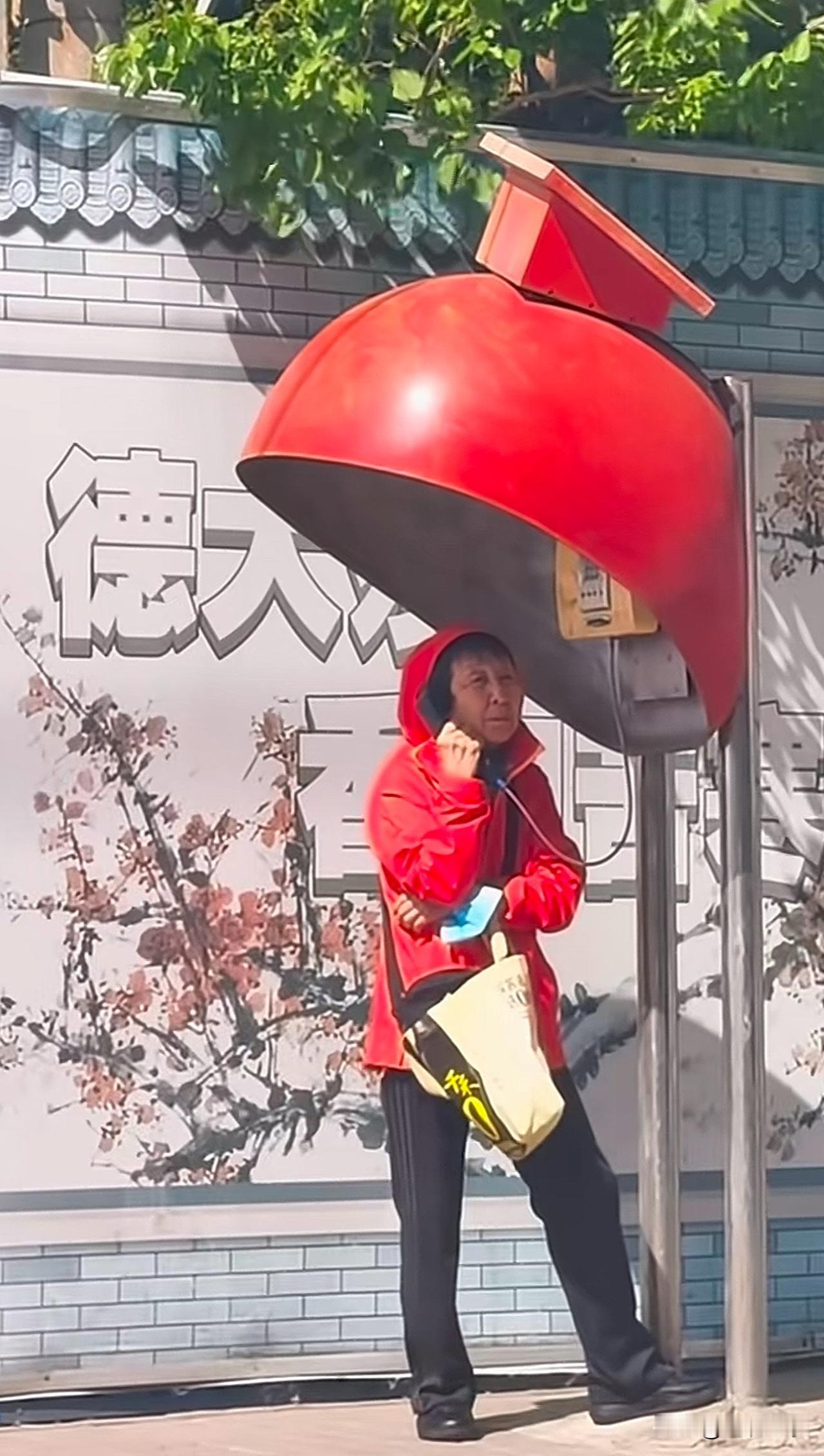北京街头拍到的一幕，我还以为我穿越了呢