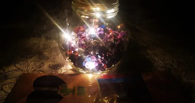 阿尔茨海默症老人紧握发黄情书：每句‘初次见面’都是爱的重逢