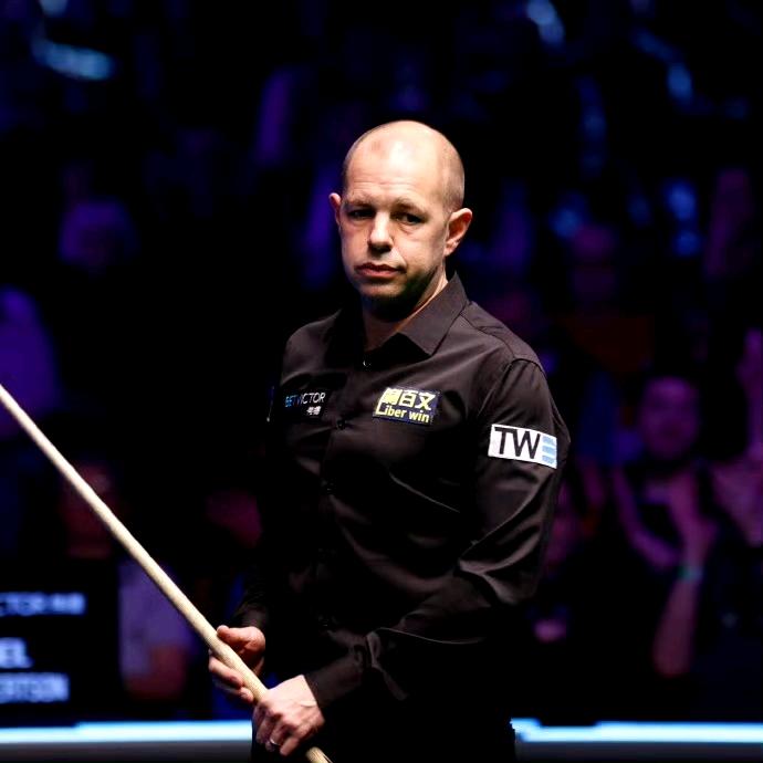 塞尔比、霍金斯均因医疗原因，退出下周在玉山举办的世界公开赛。他们各自的对手霍尔特