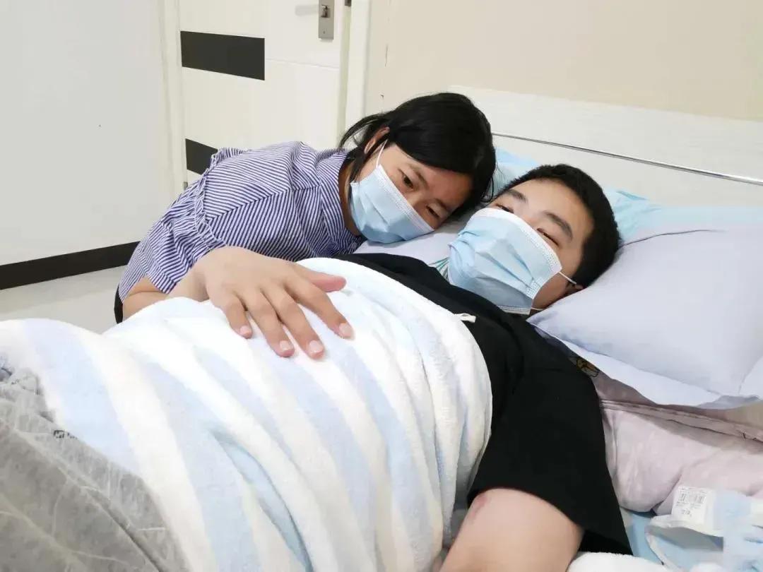 2019年，安徽一男孩以760分考入重点中学，谁料，开学前，他却查出白血病，近3