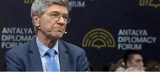 美国被中国再度拒绝了杰弗里·萨克斯最近讲了一句挺扎心的大实话：中国不跟我们玩了