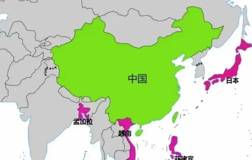 刷到孟加拉国最新的人口普查数据时，我突然被一个奇妙的现象吸引——在中国周边，有一