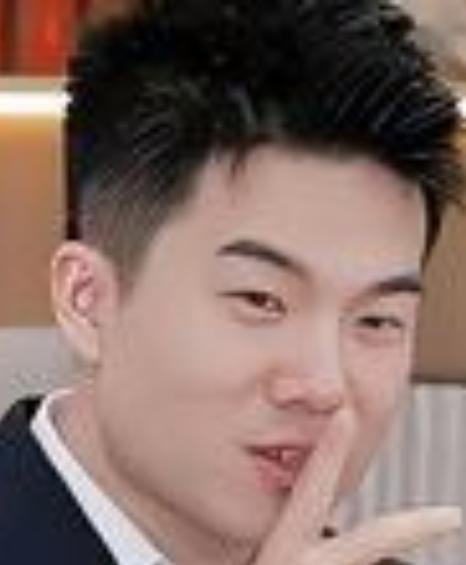 3月18日，首届CMG直播电商盛典在珠海启幕，董宇辉亮相盛典并接受了专访。他分享