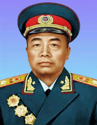 毛主席挥诗盛赞！横刀立马的彭大将军毛主席以千古名句盛赞彭德怀：“谁敢横刀立