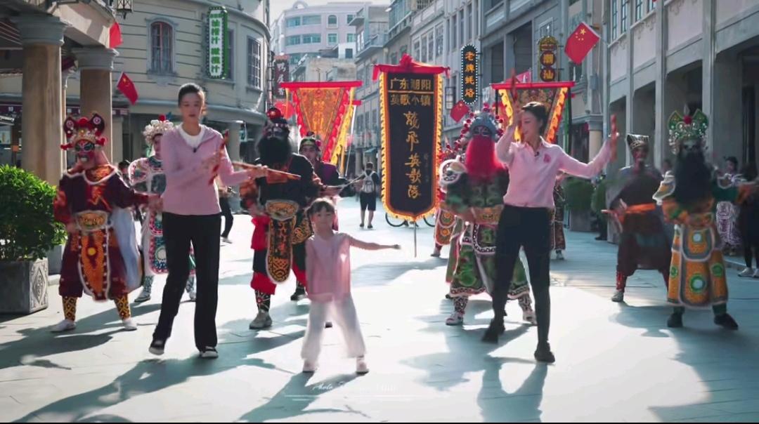 9月30日，网友在汕头小公园偶遇前中国女排运动员惠若琪，惠若琪是在这里录制一个节