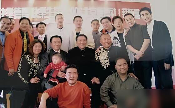 侯耀华亲口承认：当年郭德纲骂他“吃绝户”，自己一点都不恨？！侯耀文撒手人寰