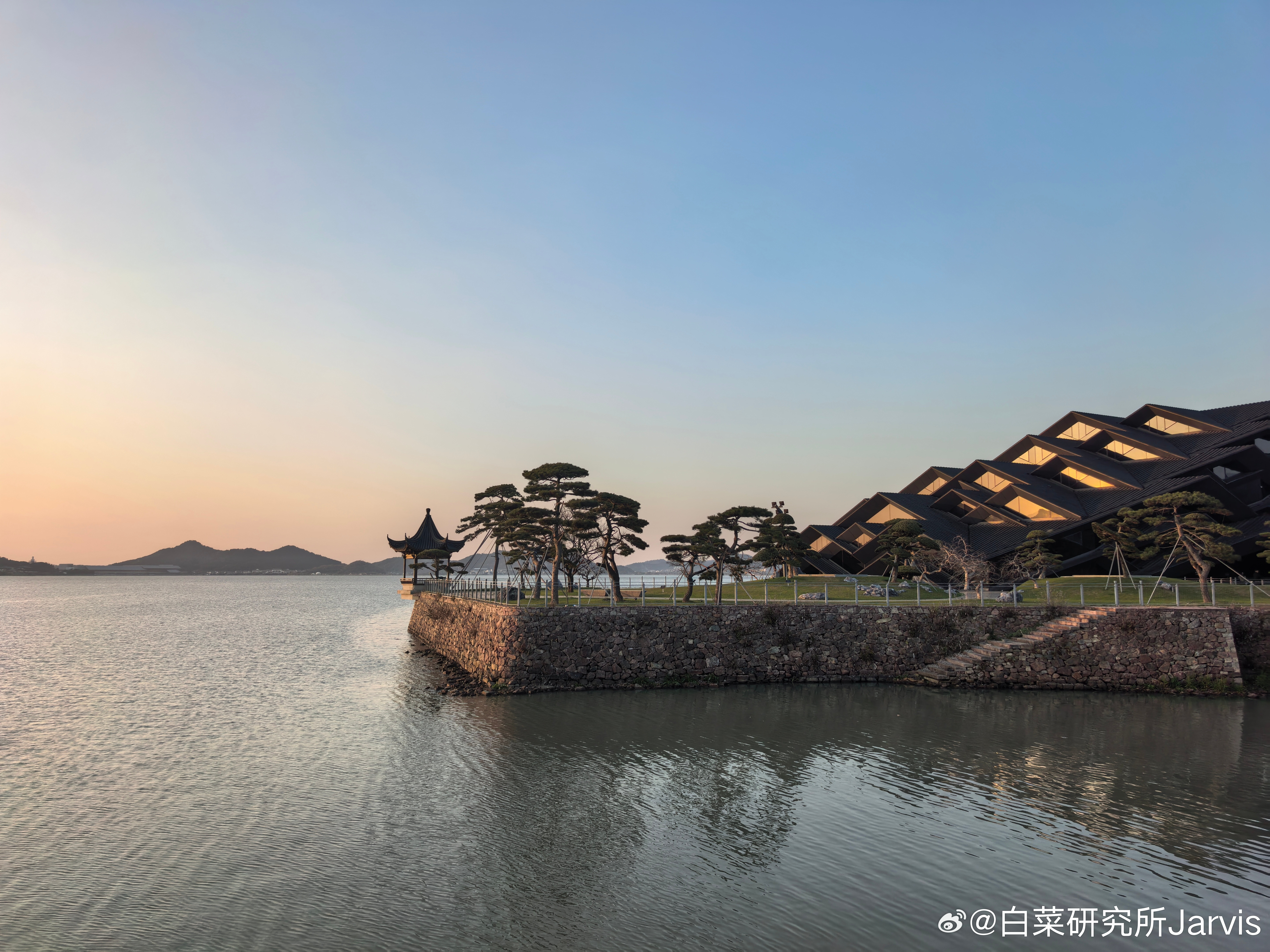 每次在广丰的活动上，都能遇到知乎的老朋友们，然后就会被一堆卷王卷到宁波·钱湖胜