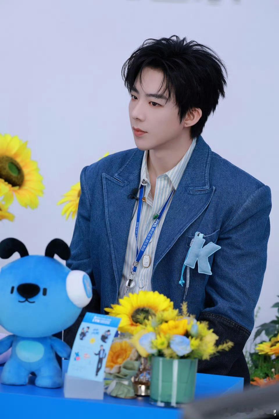 刘宇宁谈配角掀桌刘宇宁因男主设定不好容易被掀桌拒本刘宇宁谈男配掀桌，说自己看过一