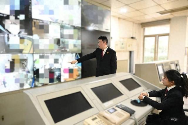 “砸折手指骗保”, 5名外卖骑手获刑